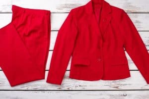 חליפות לנשים בשביל ההופעה המושלמת שלך